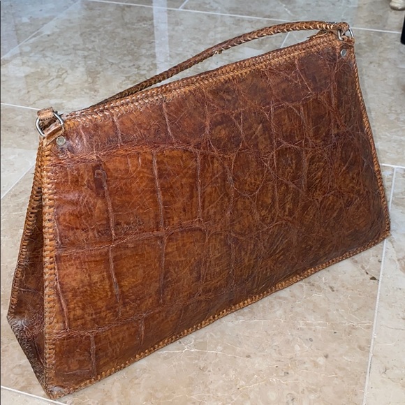 Vintage Leather Bag - Picture 2 of 4